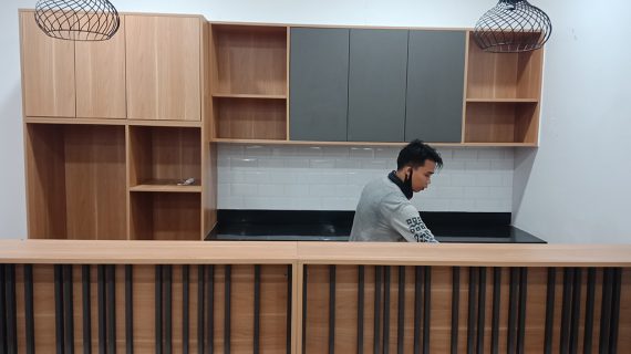 Tukang Furnitur Custom di Area Lamongan: Kreativitas dan Kepuasan Pelanggan